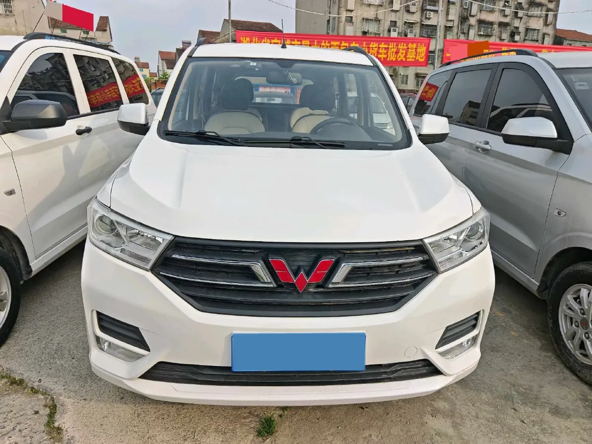 2019 WuLing HongGuang 1.5L 99HP L4 6MT,autocango,china used car exporter,china ev exporter,chinese used car exporter,chinese used ev exporter