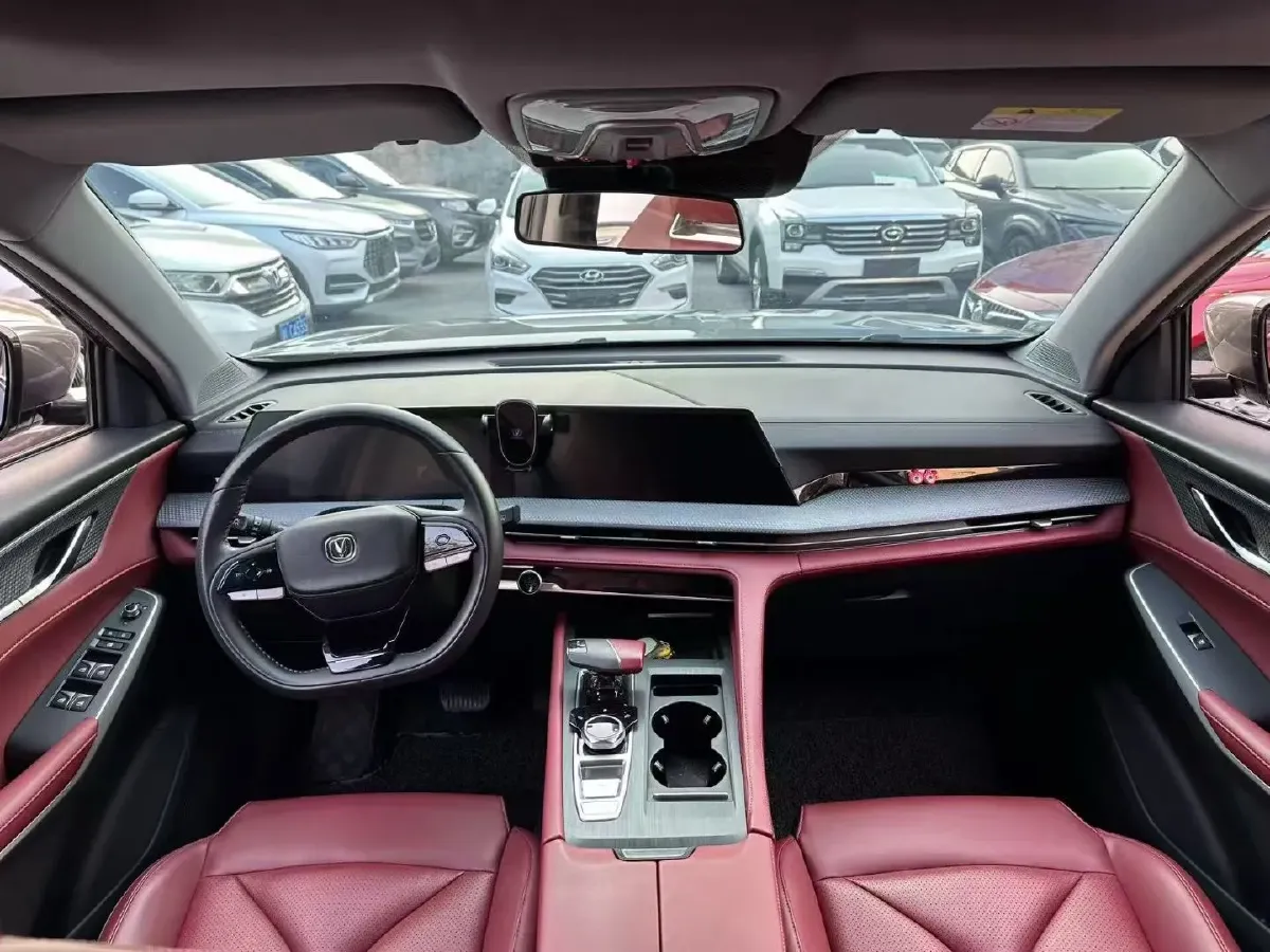 2020 ChangAn CS75 Plus 2.0T 233HP L4 8AT,autocango,china used car exporter,china ev exporter,chinese used car exporter,chinese used ev exporter