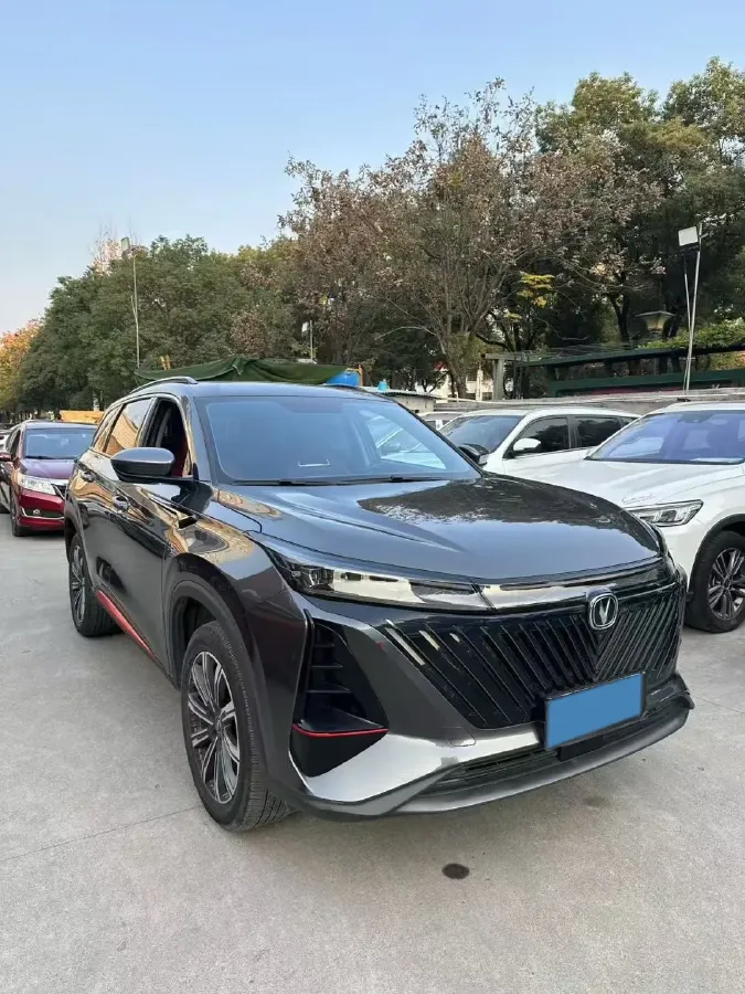 2020 ChangAn CS75 Plus 2.0T 233HP L4 8AT,autocango,china used car exporter,china ev exporter,chinese used car exporter,chinese used ev exporter