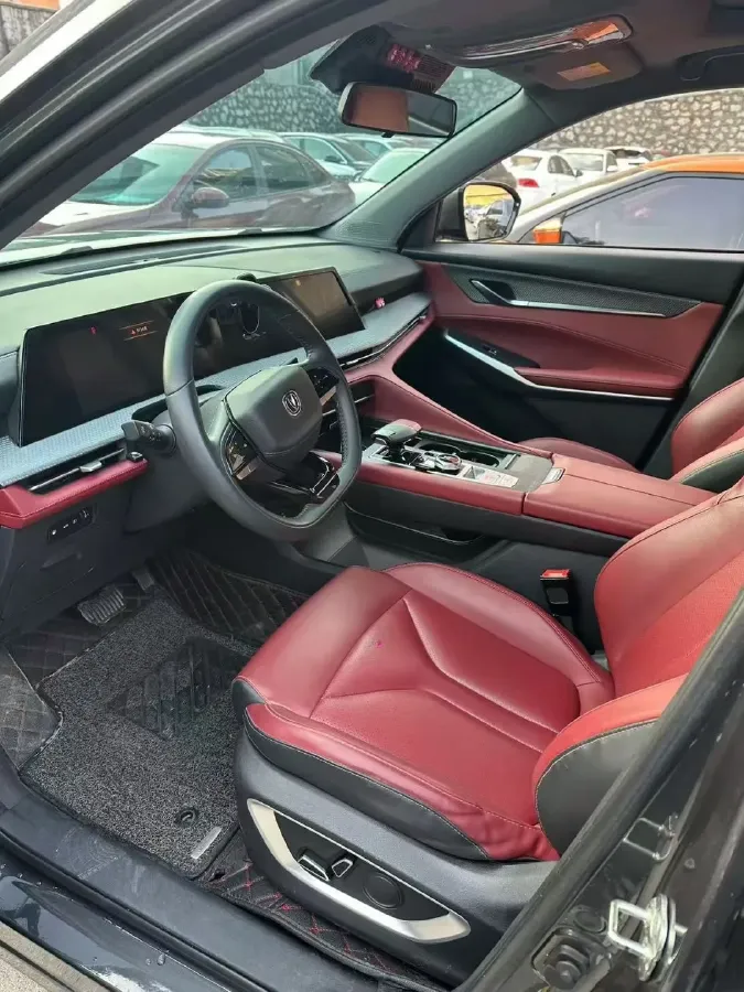 2020 ChangAn CS75 Plus 2.0T 233HP L4 8AT,autocango,china used car exporter,china ev exporter,chinese used car exporter,chinese used ev exporter