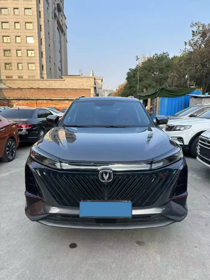2020 ChangAn CS75 Plus 2.0T 233HP L4 8AT,autocango,china used car exporter,china ev exporter,chinese used car exporter,chinese used ev exporter