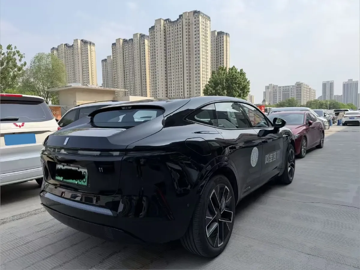 2025 Avatr 11 1.5T 156HP L4 REEV,autocango,china used car exporter,china ev exporter,chinese used car exporter,chinese used ev exporter