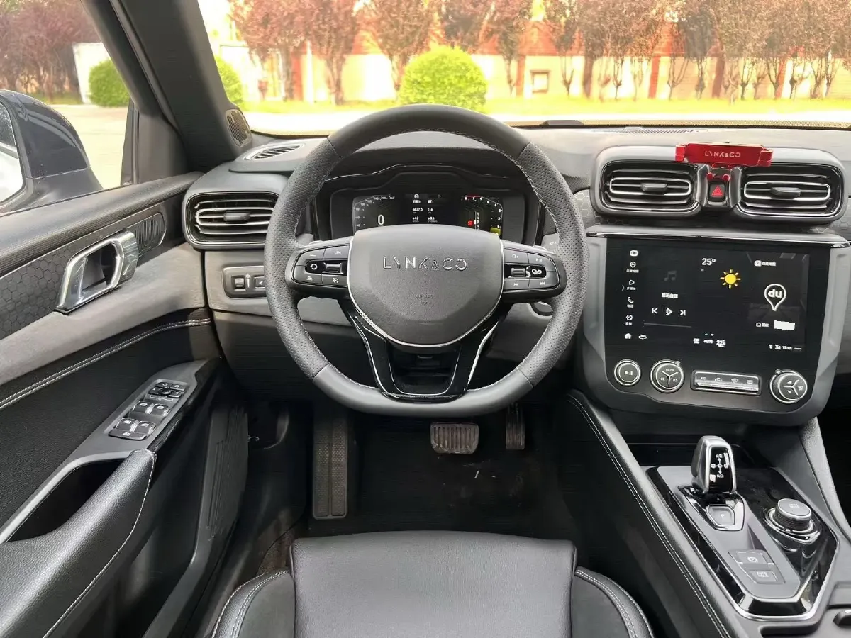 2021 LYNK&CO 03 2.0T 190HP L4 6AT,autocango,china used car exporter,china ev exporter,chinese used car exporter,chinese used ev exporter