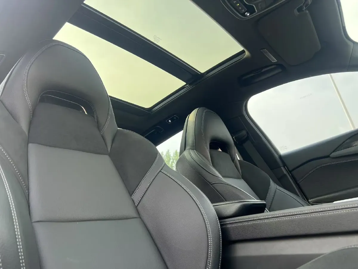 2021 LYNK&CO 03 2.0T 190HP L4 6AT,autocango,china used car exporter,china ev exporter,chinese used car exporter,chinese used ev exporter