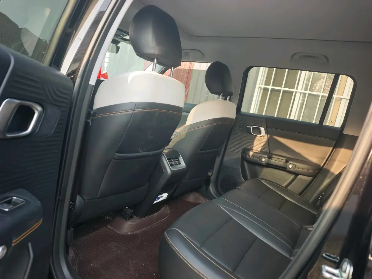 2024 Beijing BJ30 1.5T 188HP L4 7DCT,autocango,china used car exporter,china ev exporter,chinese used car exporter,chinese used ev exporter