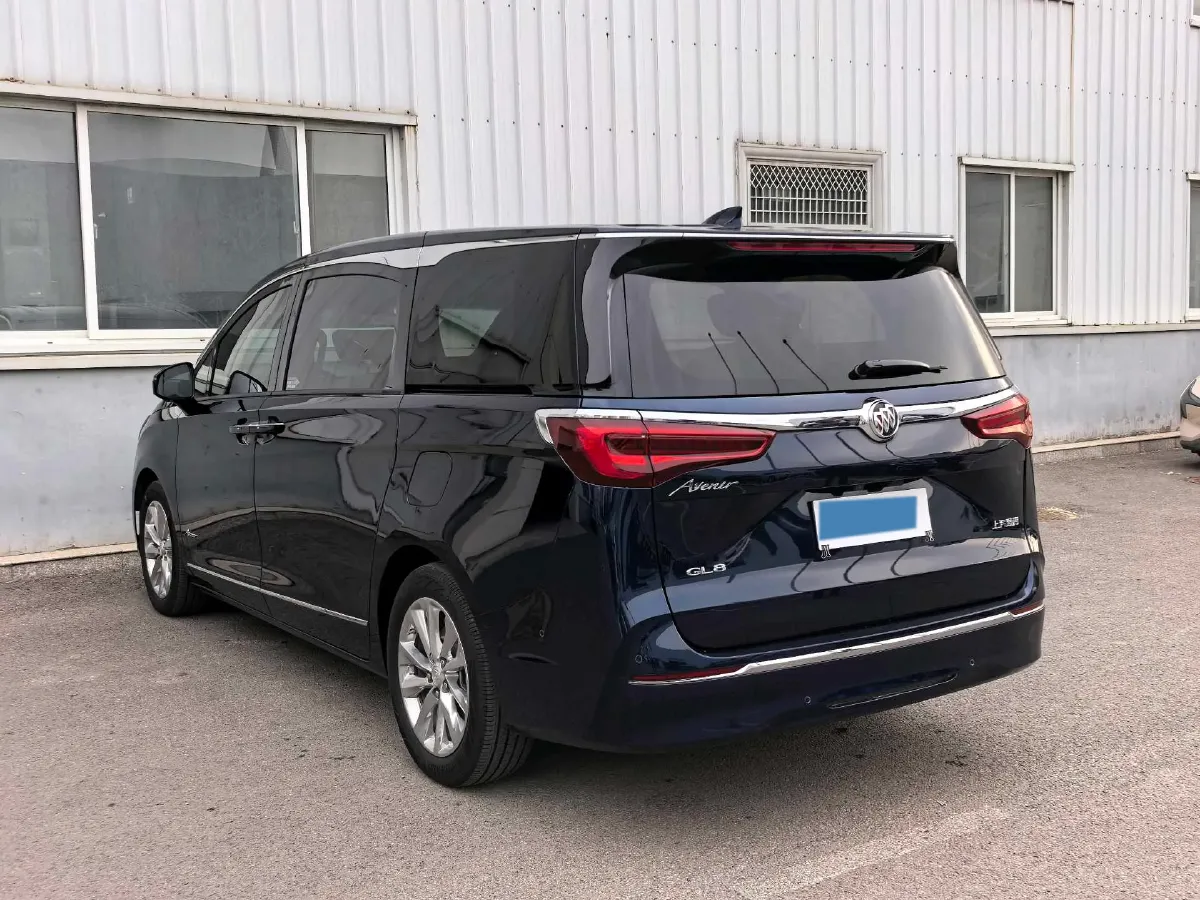 2022 Buick GL8 2.0T 237HP L4 9AT,autocango,china used car exporter,china ev exporter,chinese used car exporter,chinese used ev exporter