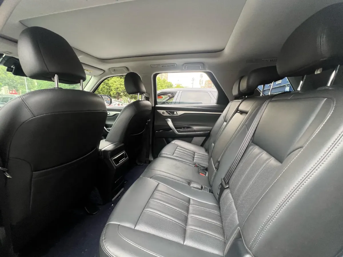 2019 ChangAn CS95 2.0T 233HP L4 6AT,autocango,china used car exporter,china ev exporter,chinese used car exporter,chinese used ev exporter