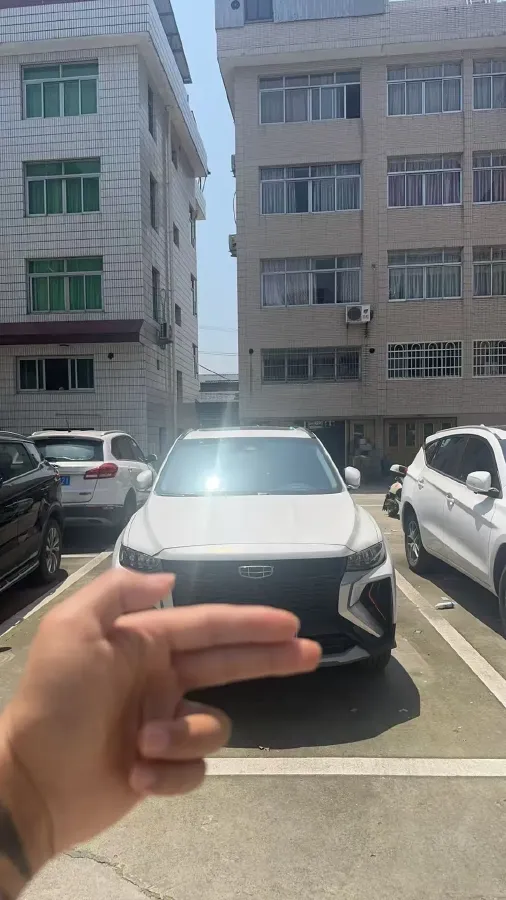 2022 Geely Azkarra 1.8T 184HP L4 7DCT,autocango,china used car exporter,china ev exporter,chinese used car exporter,chinese used ev exporter