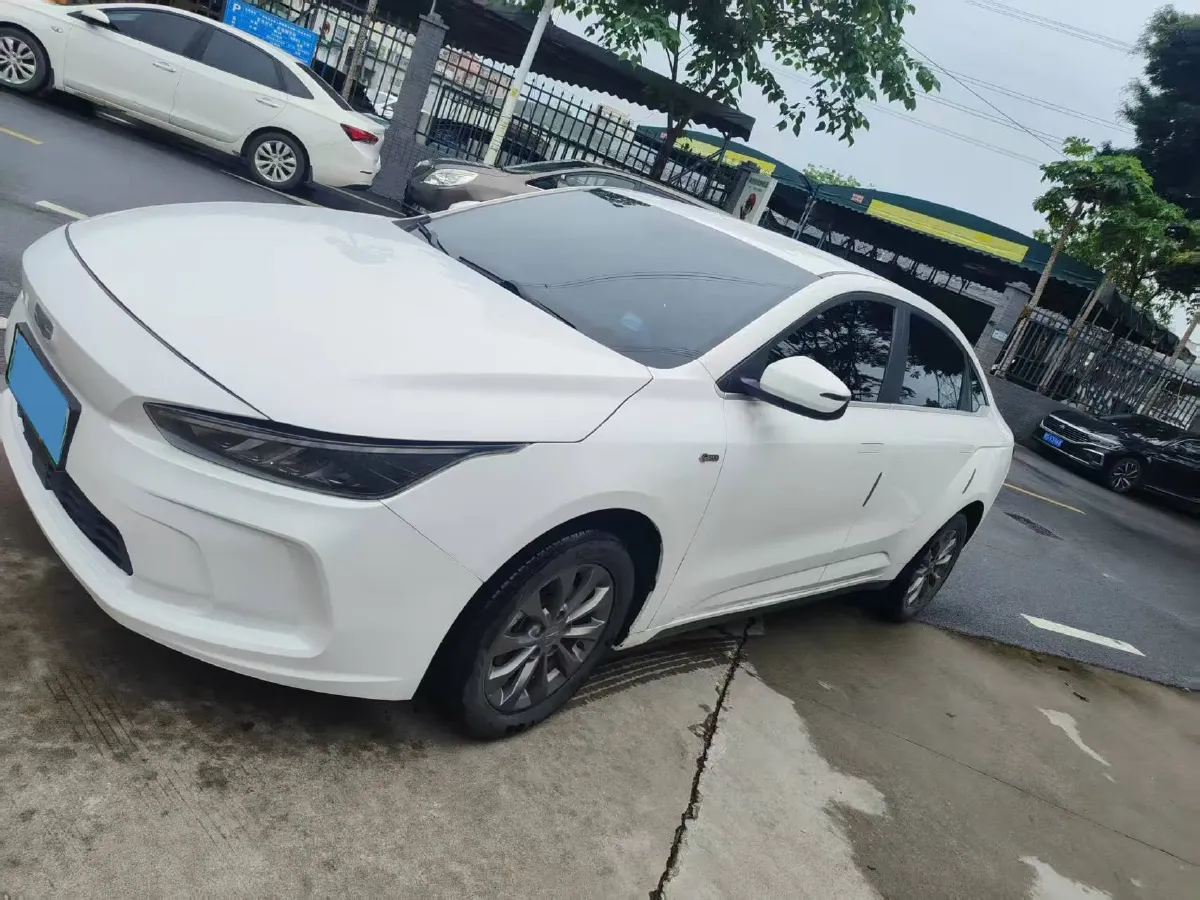 2022 Geely Emgrand L HiP 1.5T 181HP L4 3DHT PHEV 15.5KWH,autocango,china used car exporter,china ev exporter,chinese used car exporter,chinese used ev exporter