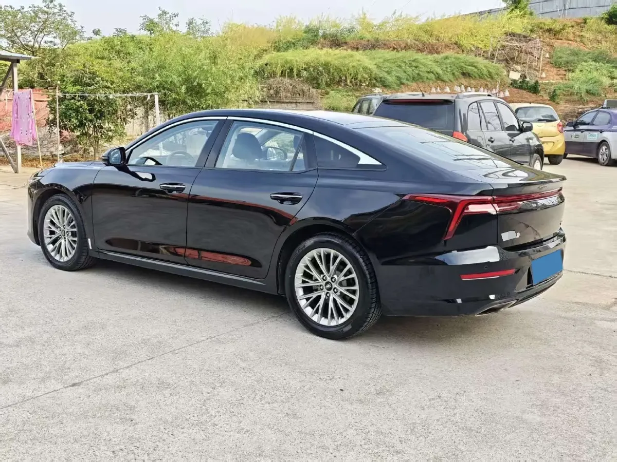 2025 Bestune B70 1.5T 169HP L4 7DCT,autocango,china used car exporter,china ev exporter,chinese used car exporter,chinese used ev exporter