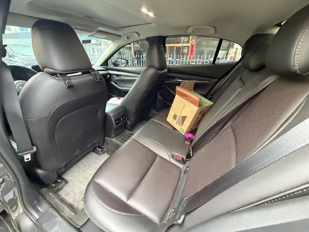 2023 Mazda 3 Axela 2.0L 158HP L4 6AT,autocango,china used car exporter,china ev exporter,chinese used car exporter,chinese used ev exporter