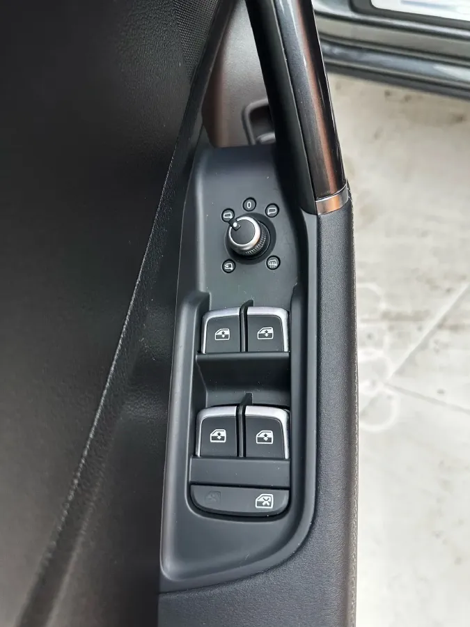 2022 Audi Q2L 1.4T 150HP L4 7DCT,autocango,china used car exporter,china ev exporter,chinese used car exporter,chinese used ev exporter