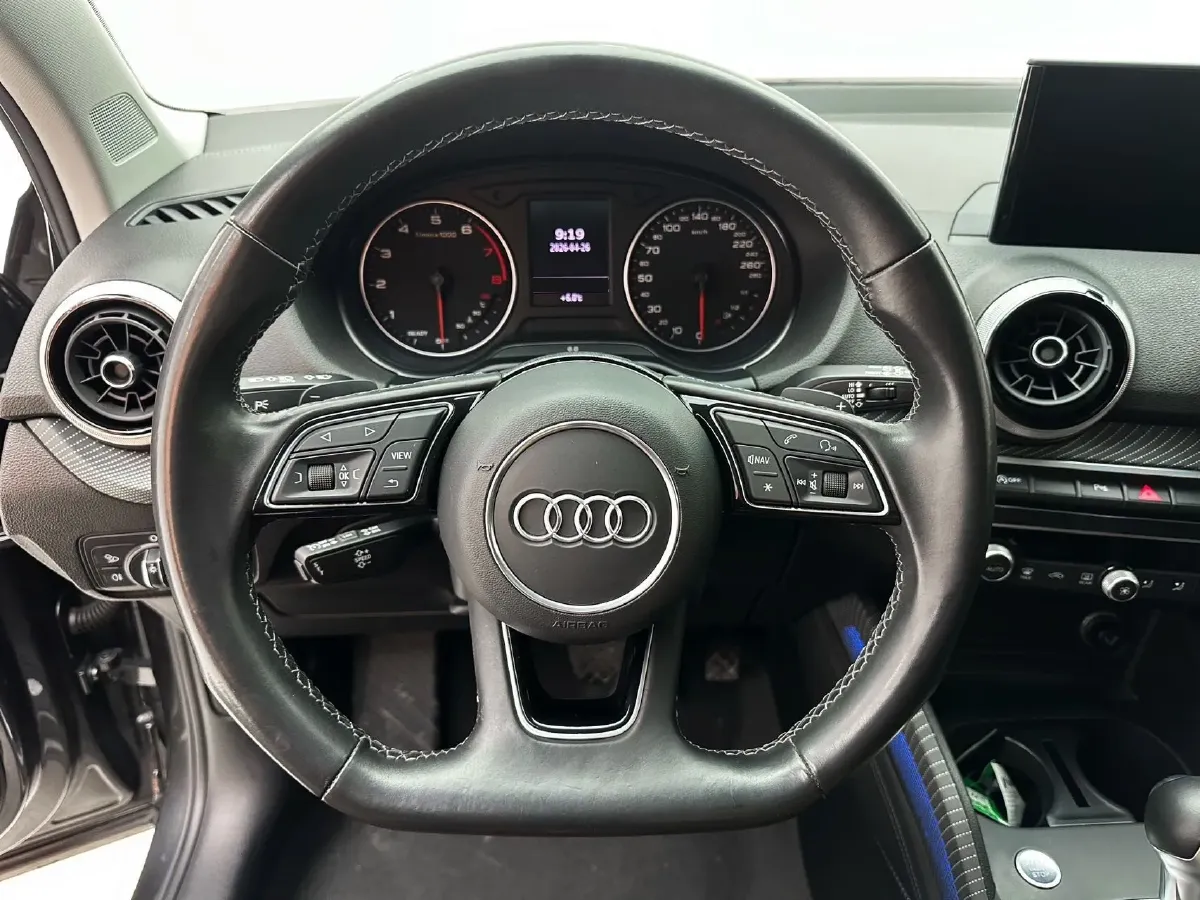 2022 Audi Q2L 1.4T 150HP L4 7DCT,autocango,china used car exporter,china ev exporter,chinese used car exporter,chinese used ev exporter