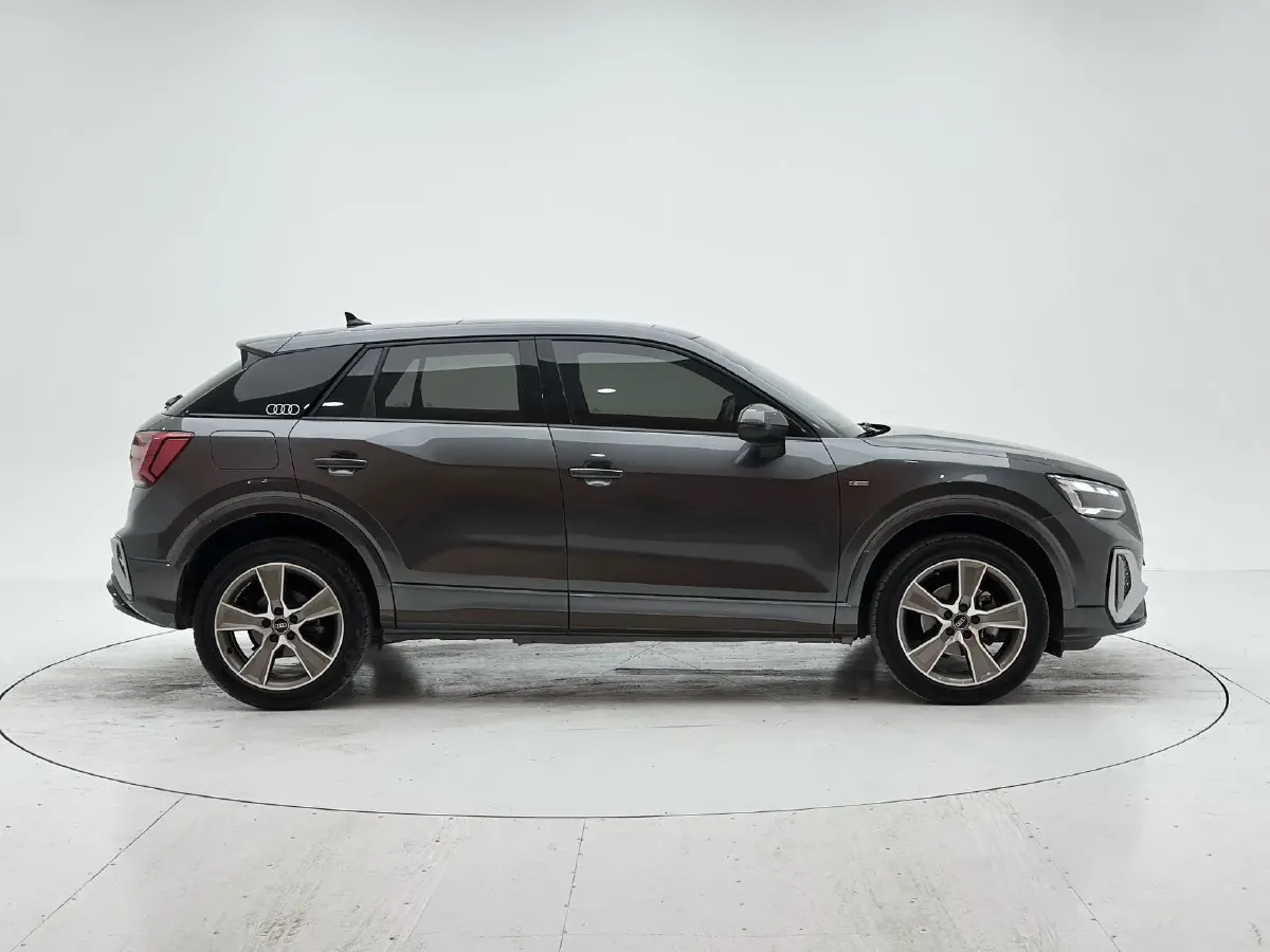 2022 Audi Q2L 1.4T 150HP L4 7DCT,autocango,china used car exporter,china ev exporter,chinese used car exporter,chinese used ev exporter