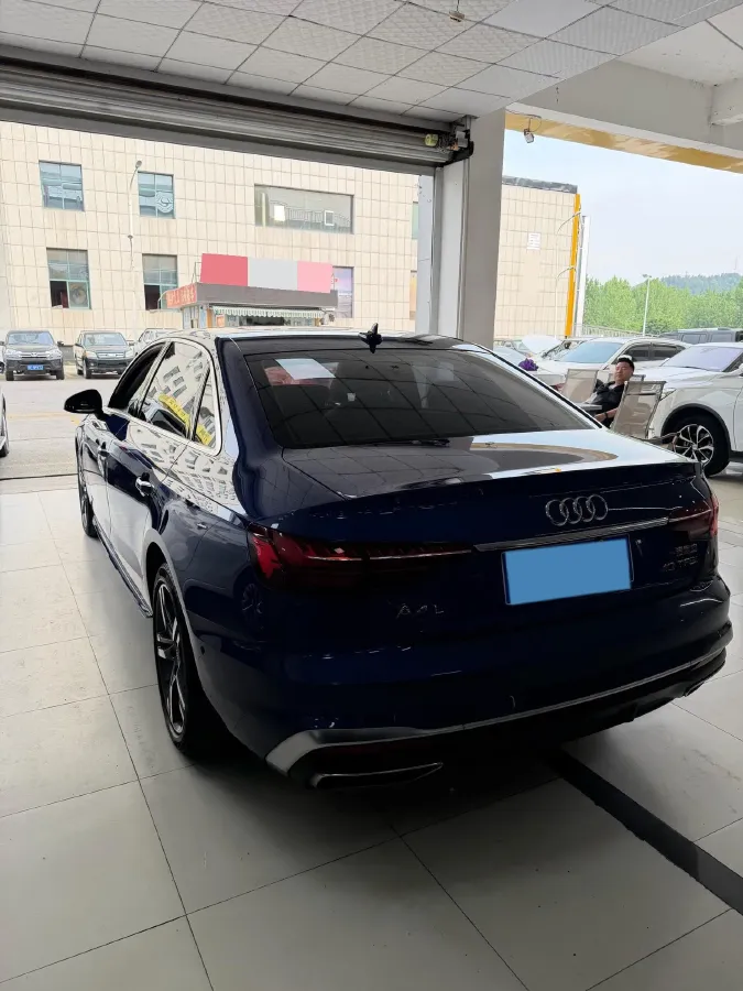 2020 Audi A4L 2.0T 190HP L4 7DCT,autocango,china used car exporter,china ev exporter,chinese used car exporter,chinese used ev exporter