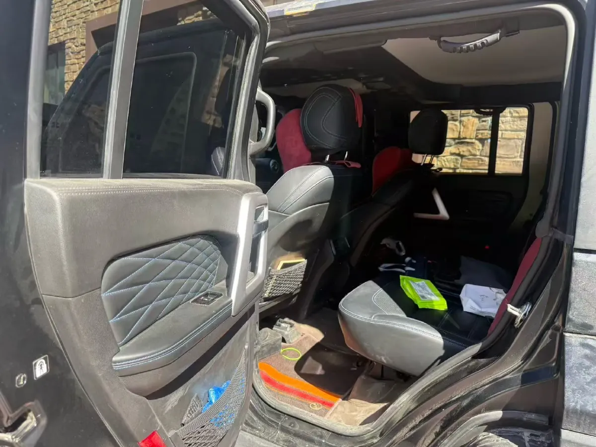 2024 Beijing BJ40 2.0T 163HP L4 8AT,autocango,china used car exporter,china ev exporter,chinese used car exporter,chinese used ev exporter