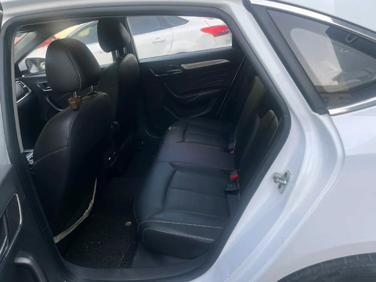 2017 Roewe i6 1.0T 125HP L3 2AT PHEV,autocango,china used car exporter,china ev exporter,chinese used car exporter,chinese used ev exporter