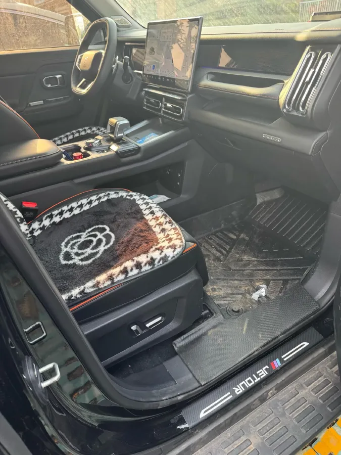 2025 Jetour DASHING 1.5T 184HP L4 7DCT,autocango,china used car exporter,china ev exporter,chinese used car exporter,chinese used ev exporter