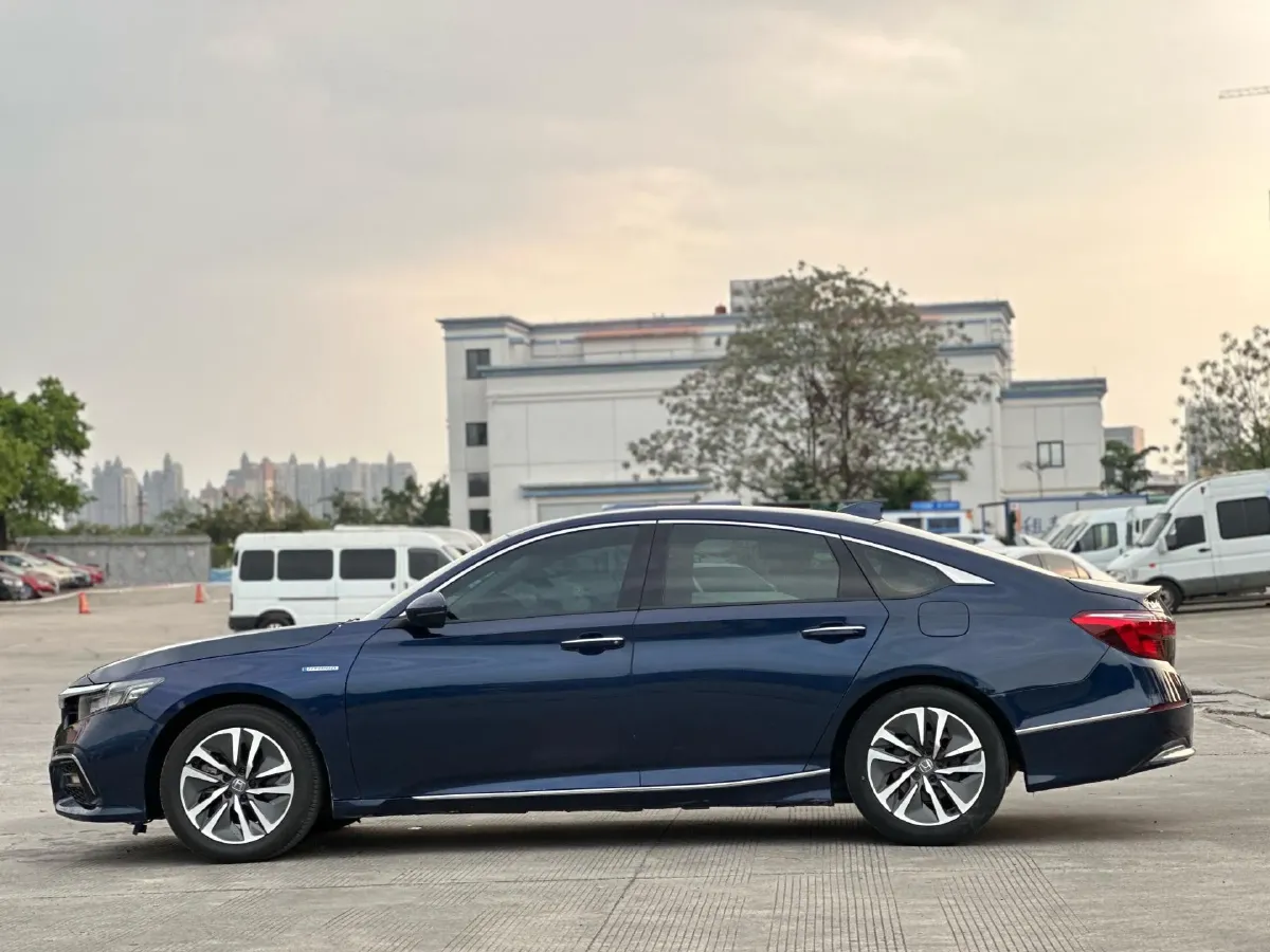 2019 Honda Inspire 2.0L 146HP L4 E-CVT Hybrid,autocango,china used car exporter,china ev exporter,chinese used car exporter,chinese used ev exporter