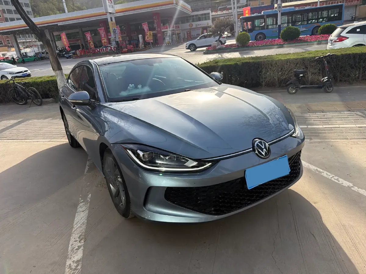 2024 Volkswagen Lamando 1.2T 116HP L4 7DCT,autocango,china used car exporter,china ev exporter,chinese used car exporter,chinese used ev exporter