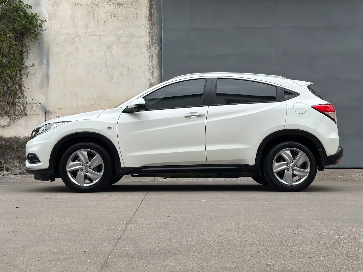 2020 Honda Vezel 1.5L 131HP L4 CVT,autocango,china used car exporter,china ev exporter,chinese used car exporter,chinese used ev exporter