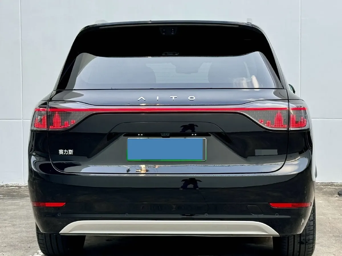 2025 AITO AITO M9 REEV 160HP REEV 52KWH,autocango,china used car exporter,china ev exporter,chinese used car exporter,chinese used ev exporter