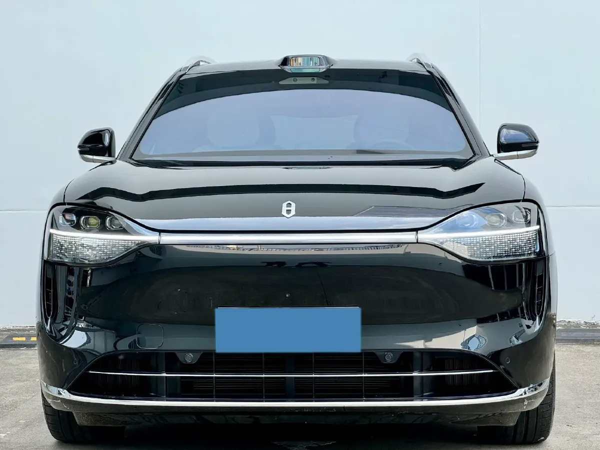 2025 AITO AITO M9 REEV 160HP REEV 52KWH,autocango,china used car exporter,china ev exporter,chinese used car exporter,chinese used ev exporter