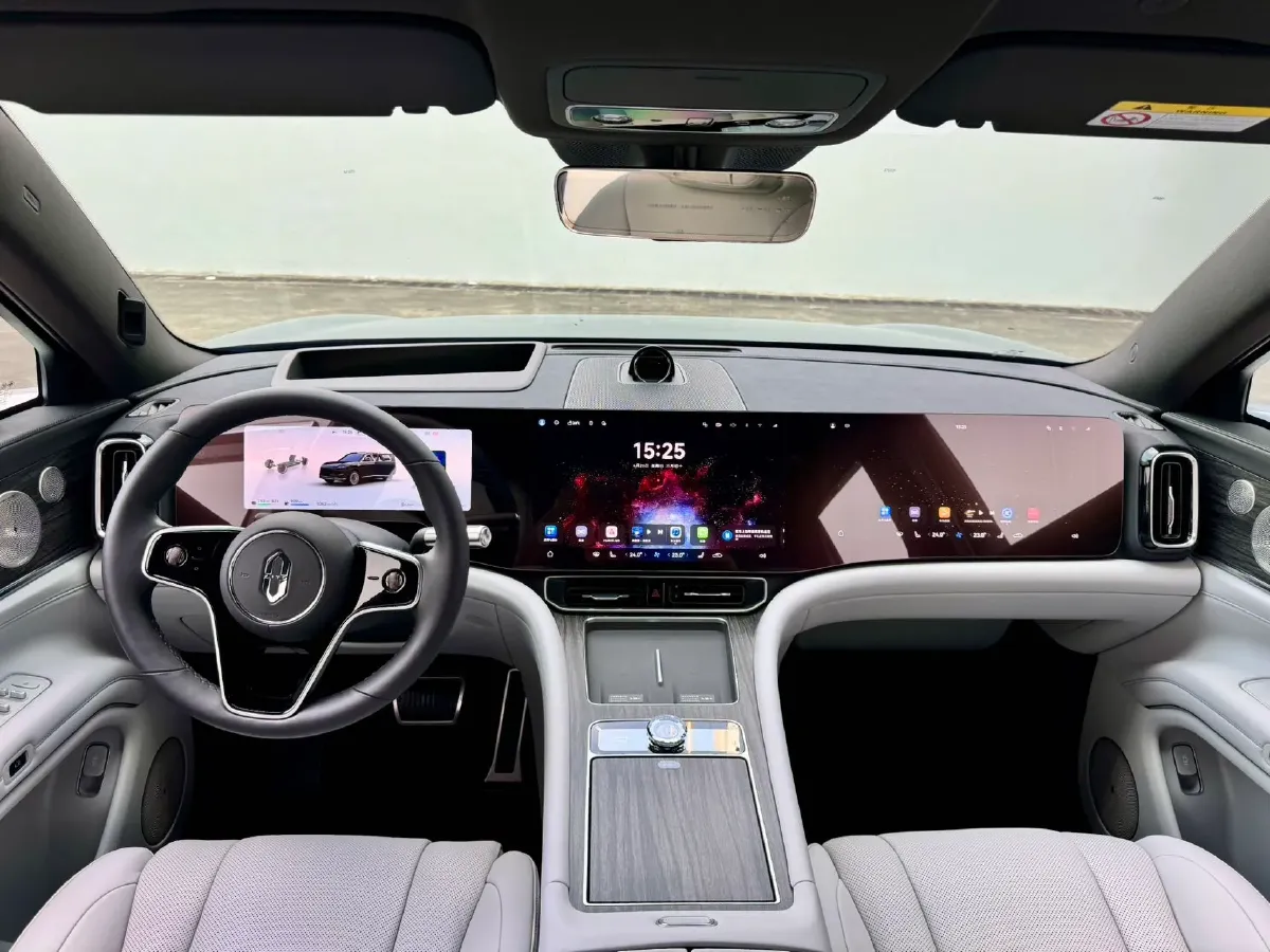 2025 AITO AITO M9 REEV 160HP REEV 52KWH,autocango,china used car exporter,china ev exporter,chinese used car exporter,chinese used ev exporter