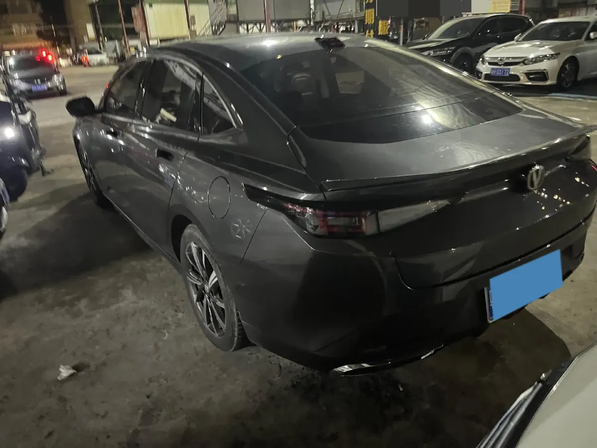 2023 ChangAn Oshan Z6 1.5T 188HP L4 7DCT,autocango,china used car exporter,china ev exporter,chinese used car exporter,chinese used ev exporter