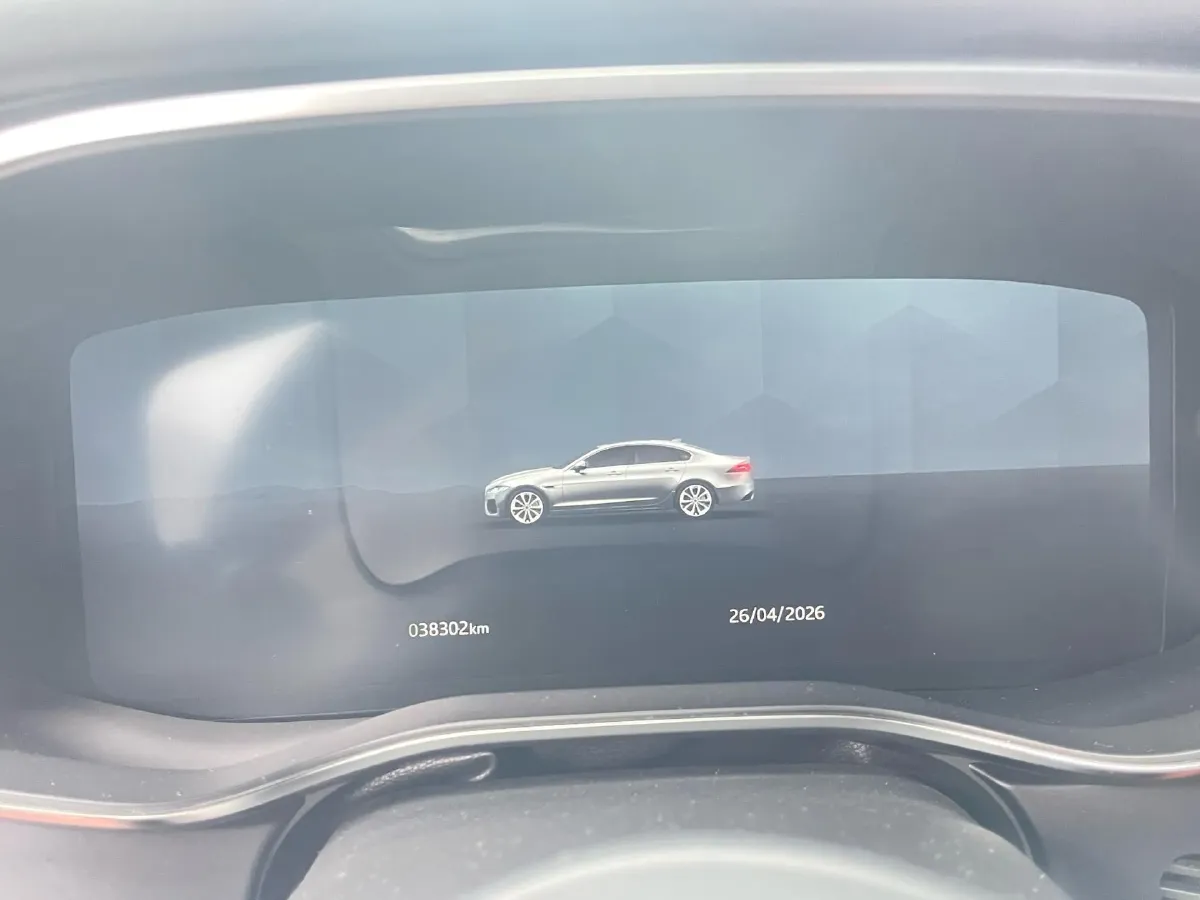 2022 Jaguar XFL 2.0T 250HP L4 8AT,autocango,china used car exporter,china ev exporter,chinese used car exporter,chinese used ev exporter