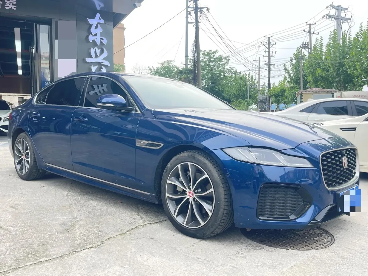 2022 Jaguar XFL 2.0T 250HP L4 8AT,autocango,china used car exporter,china ev exporter,chinese used car exporter,chinese used ev exporter