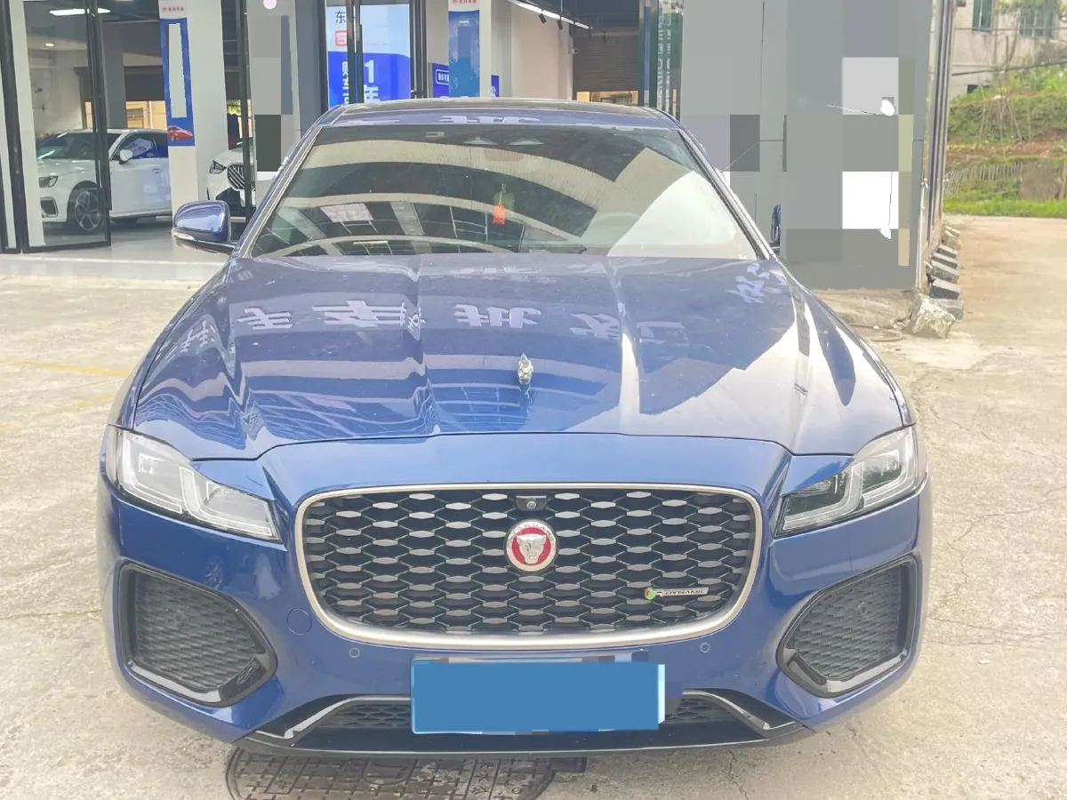 2022 Jaguar XFL 2.0T 250HP L4 8AT,autocango,china used car exporter,china ev exporter,chinese used car exporter,chinese used ev exporter