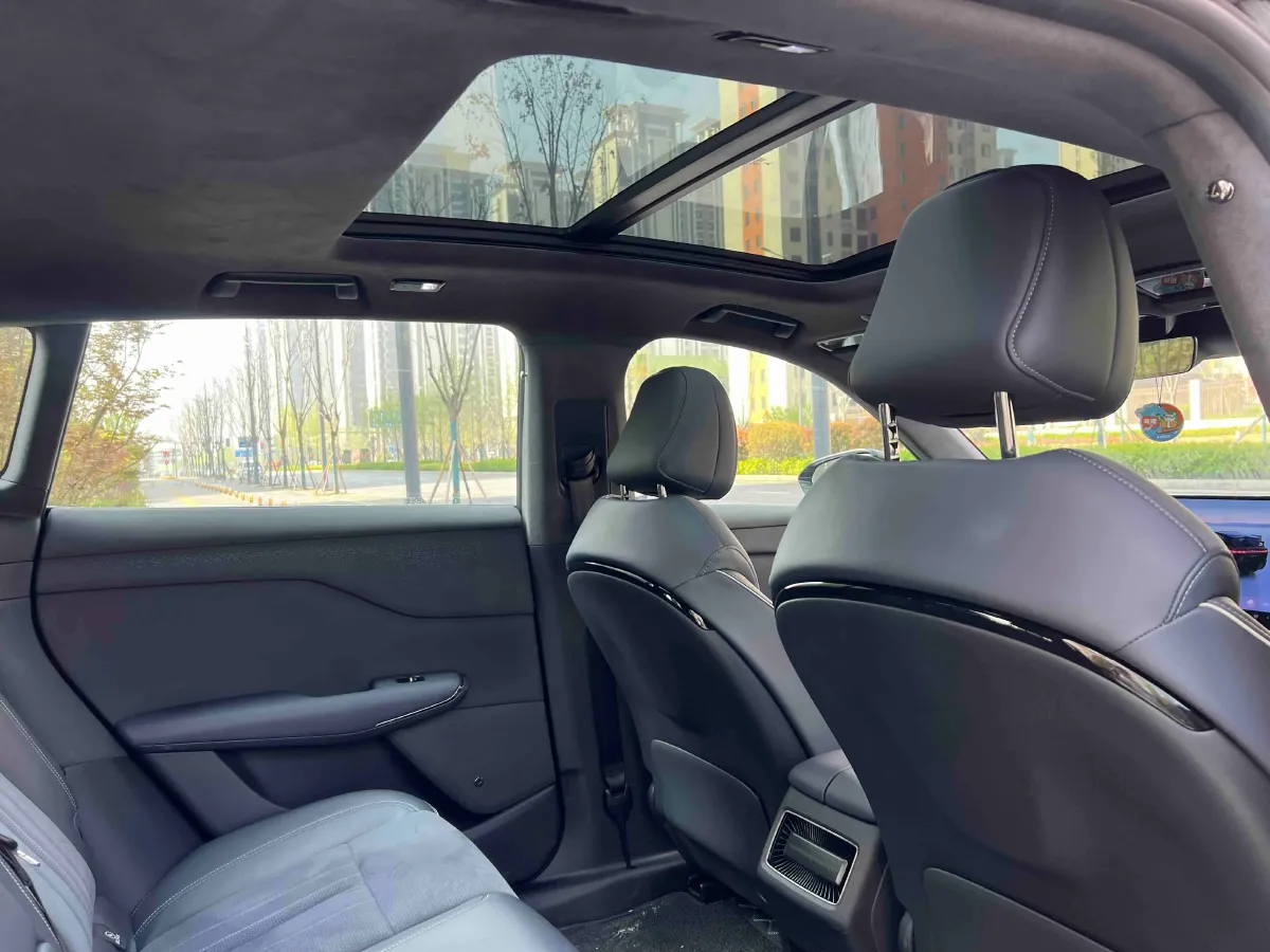 2024 Voyah ZhiYin BEV 77KWH,autocango,china used car exporter,china ev exporter,chinese used car exporter,chinese used ev exporter