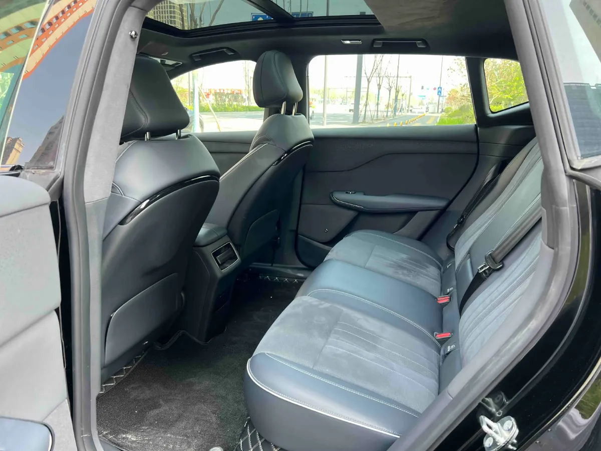 2024 Voyah ZhiYin BEV 77KWH,autocango,china used car exporter,china ev exporter,chinese used car exporter,chinese used ev exporter