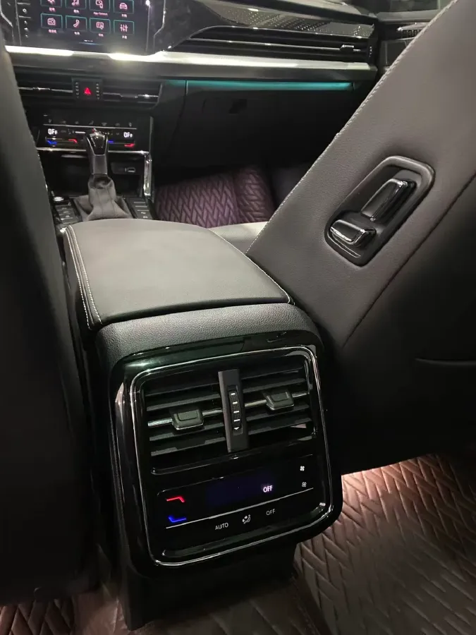 2023 Volkswagen Passat 2.0T 186HP L4 7DCT,autocango,china used car exporter,china ev exporter,chinese used car exporter,chinese used ev exporter