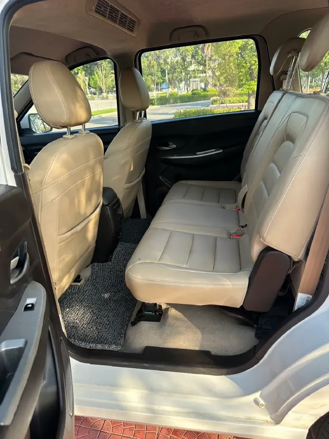 2019 WuLing HongGuang 1.5L 99HP L4 6MT,autocango,china used car exporter,china ev exporter,chinese used car exporter,chinese used ev exporter