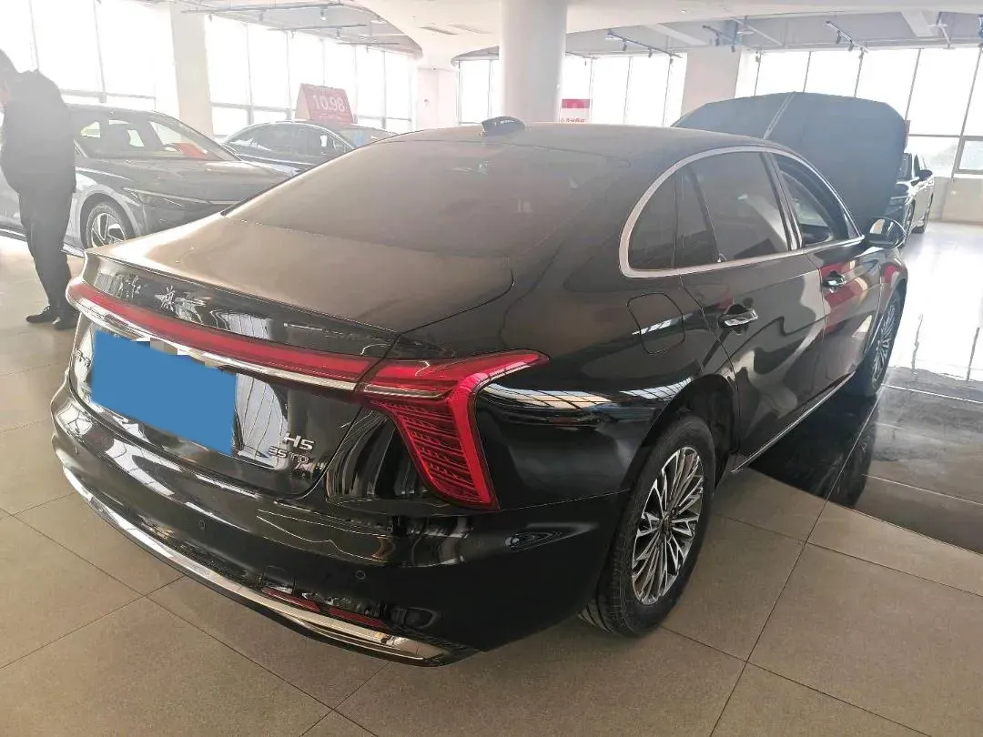 2024 HongQi H5 1.5T 169HP L4 7DCT,autocango,china used car exporter,china ev exporter,chinese used car exporter,chinese used ev exporter