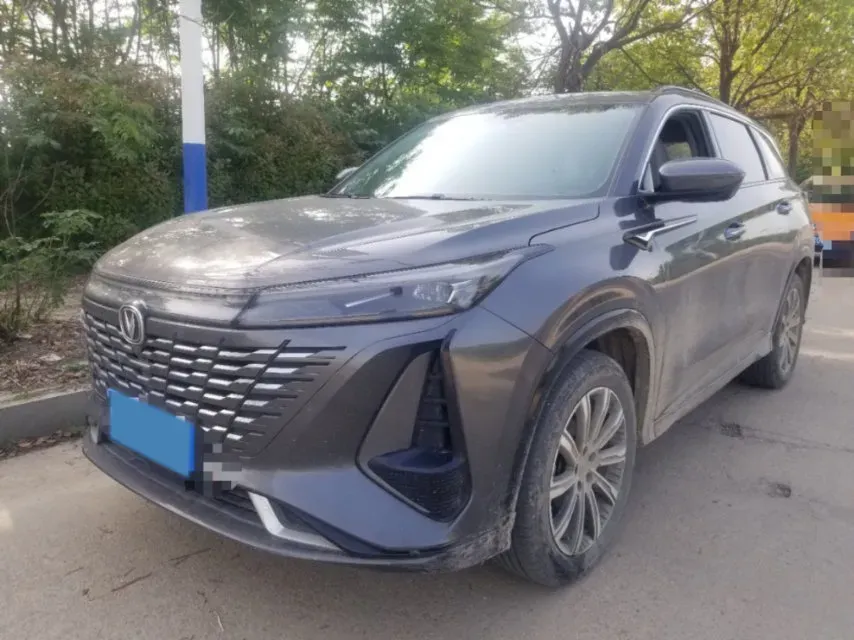 2023 ChangAn CS75 Plus 1.5T 188HP L4 8AT,autocango,china used car exporter,china ev exporter,chinese used car exporter,chinese used ev exporter