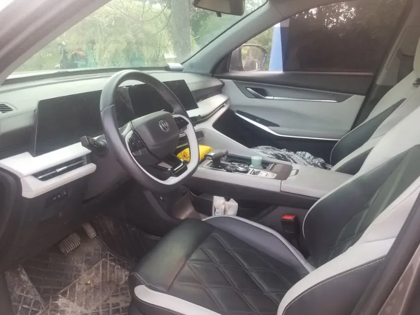 2023 ChangAn CS75 Plus 1.5T 188HP L4 8AT,autocango,china used car exporter,china ev exporter,chinese used car exporter,chinese used ev exporter