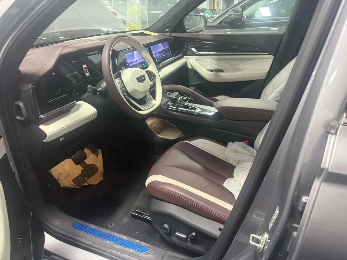 2021 Geely Monjaro 2.0T 238HP L4 8AT,autocango,china used car exporter,china ev exporter,chinese used car exporter,chinese used ev exporter