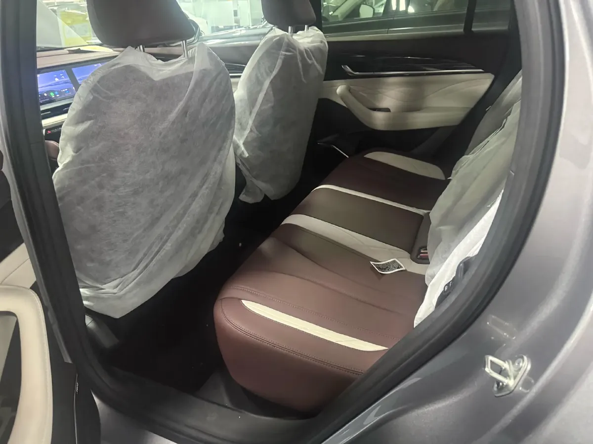 2021 Geely Monjaro 2.0T 238HP L4 8AT,autocango,china used car exporter,china ev exporter,chinese used car exporter,chinese used ev exporter