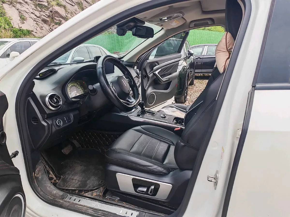 2017 WEY VV7 2.0T 234HP L4 7DCT,autocango,china used car exporter,china ev exporter,chinese used car exporter,chinese used ev exporter