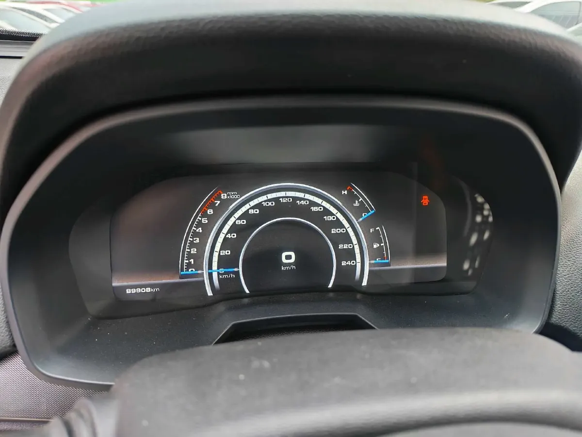 2017 WEY VV7 2.0T 234HP L4 7DCT,autocango,china used car exporter,china ev exporter,chinese used car exporter,chinese used ev exporter