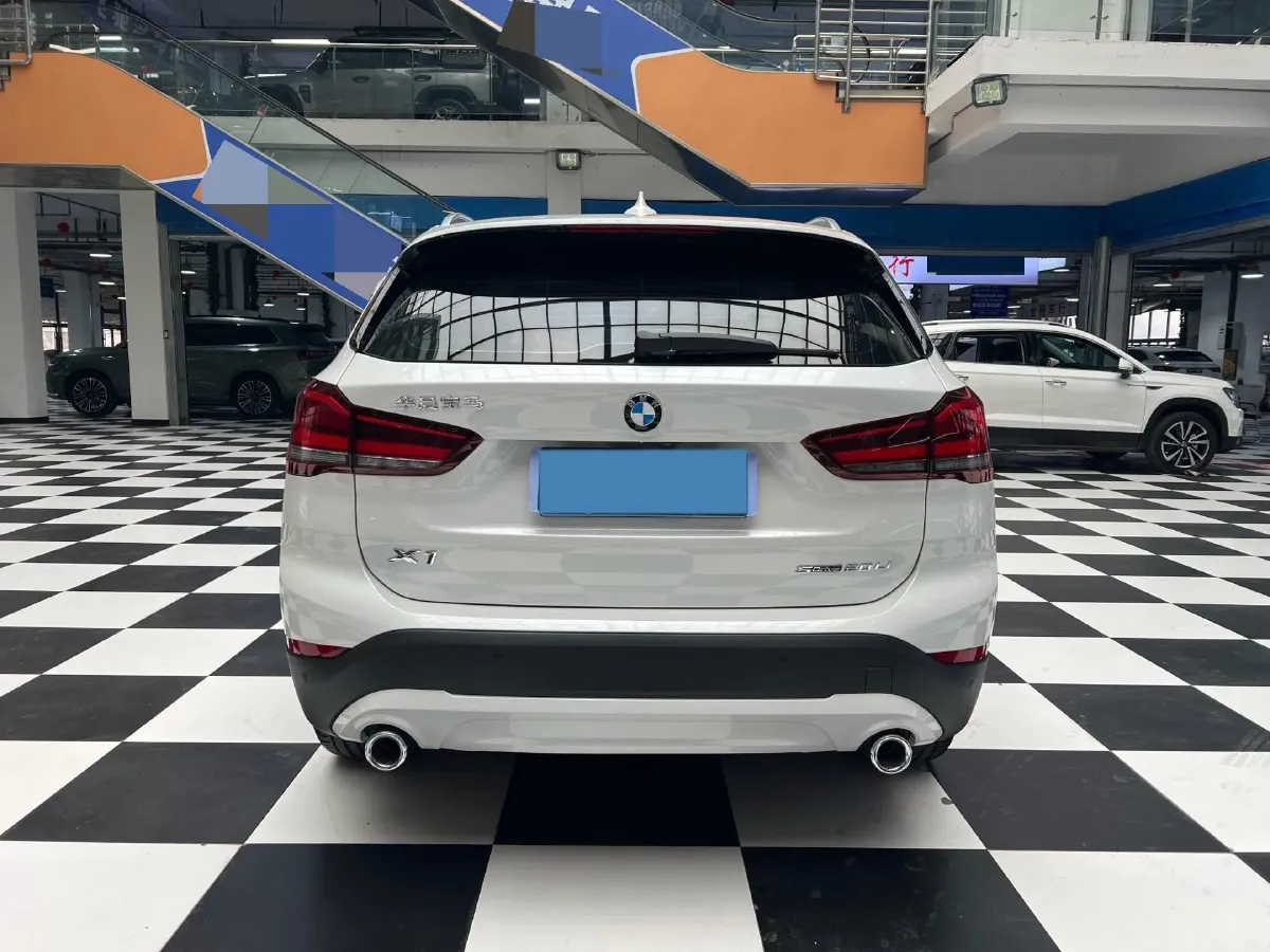 2021 BMW X1 1.5T 140HP L3 7DCT,autocango,china used car exporter,china ev exporter,chinese used car exporter,chinese used ev exporter