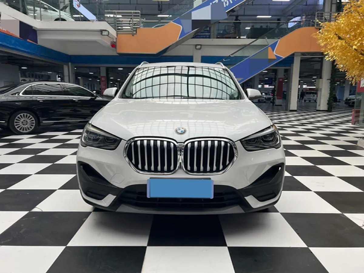 2021 BMW X1 1.5T 140HP L3 7DCT,autocango,china used car exporter,china ev exporter,chinese used car exporter,chinese used ev exporter