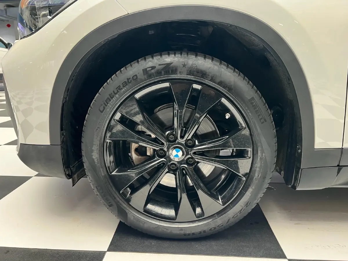 2021 BMW X1 1.5T 140HP L3 7DCT,autocango,china used car exporter,china ev exporter,chinese used car exporter,chinese used ev exporter