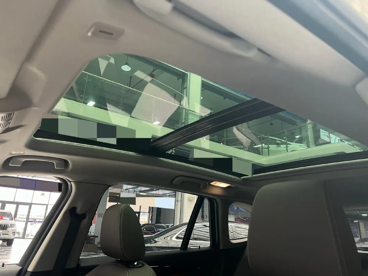 2021 BMW X1 1.5T 140HP L3 7DCT,autocango,china used car exporter,china ev exporter,chinese used car exporter,chinese used ev exporter