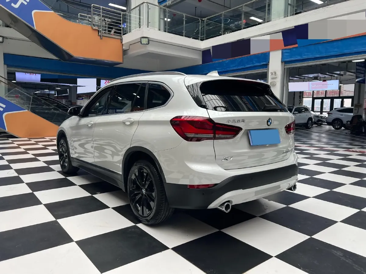2021 BMW X1 1.5T 140HP L3 7DCT,autocango,china used car exporter,china ev exporter,chinese used car exporter,chinese used ev exporter