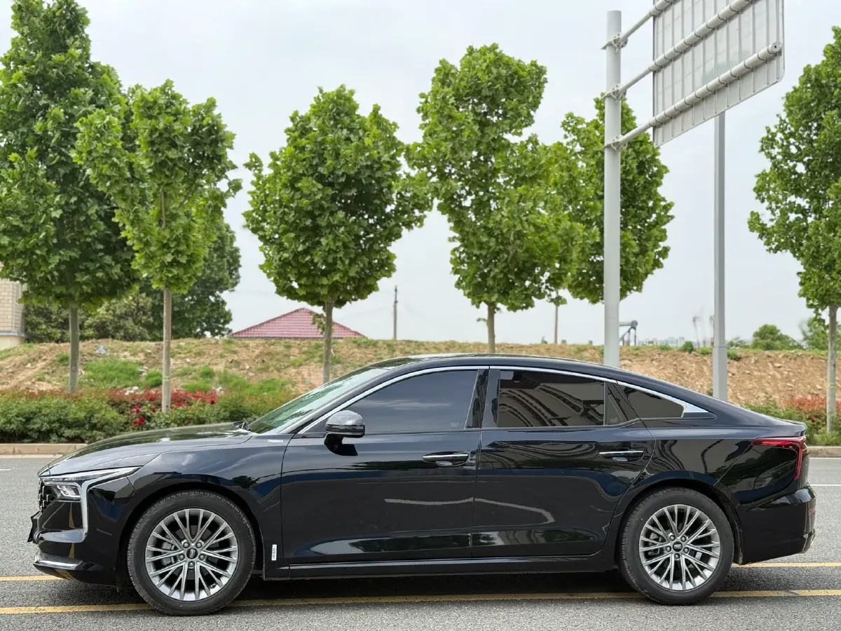 2022 Bestune B70 1.5T 169HP L4 7DCT,autocango,china used car exporter,china ev exporter,chinese used car exporter,chinese used ev exporter