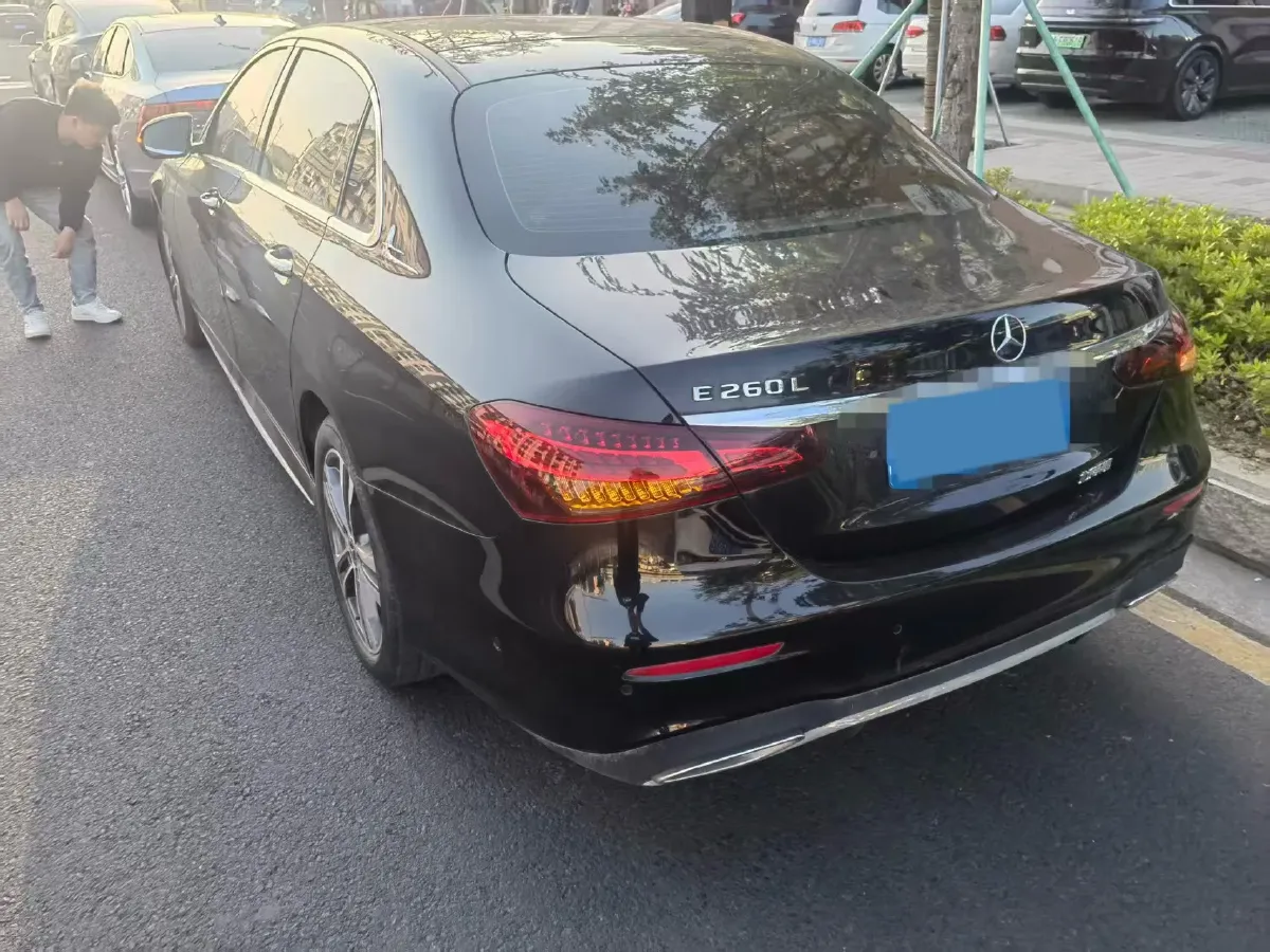 2021 Mercedes-Benz E Class 1.5T 184HP L4 9AT,autocango,china used car exporter,china ev exporter,chinese used car exporter,chinese used ev exporter